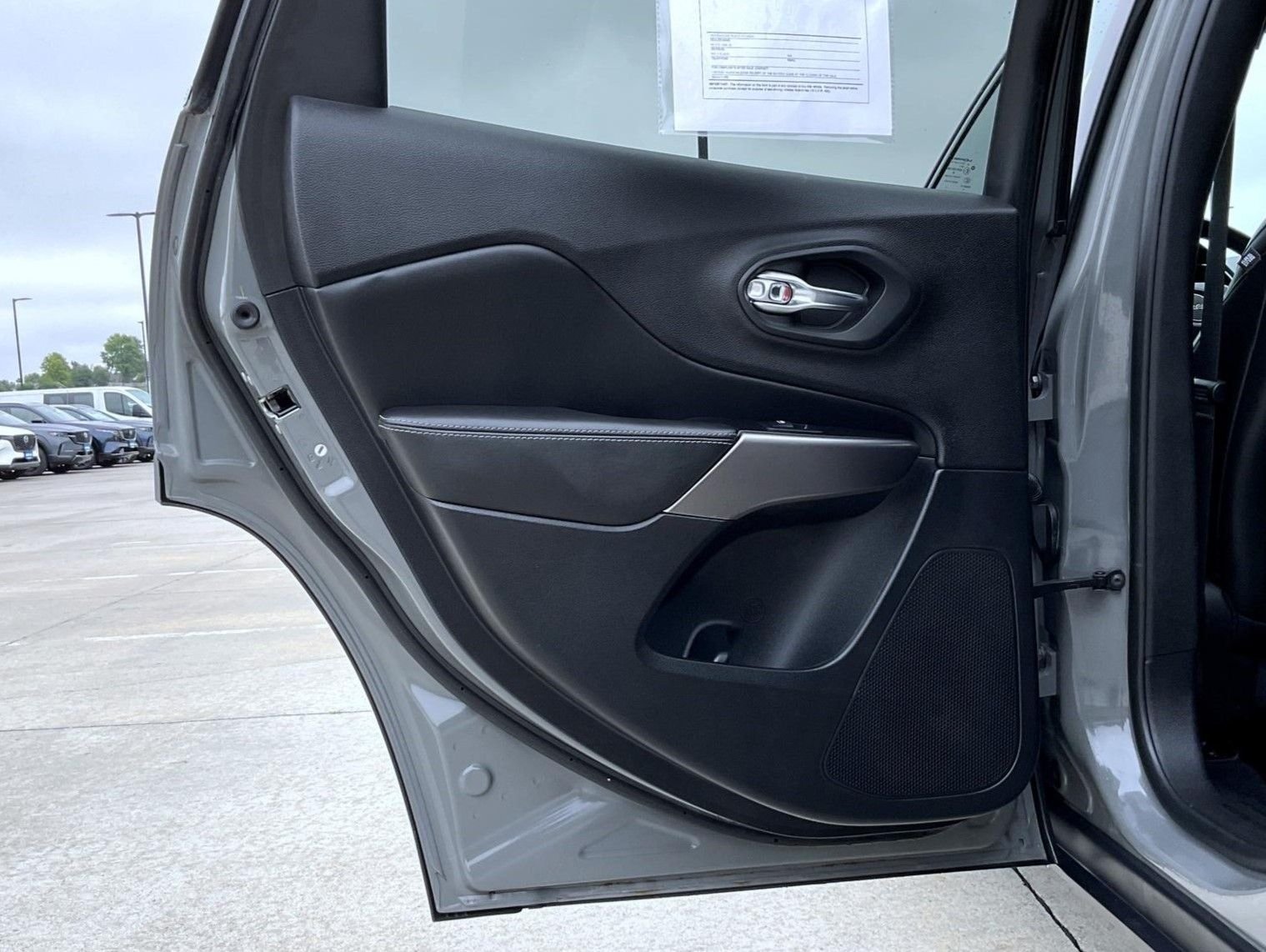 Used 2019 Gray Jeep Limited image 21