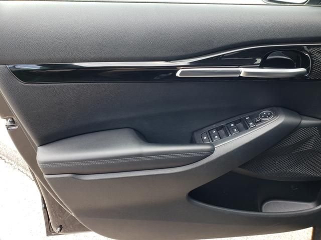 Used 2023 Black Kia S image 11