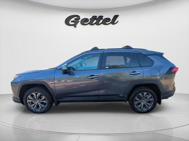 Certified Used 2024 MAGNETIC GRAY MET. Toyota  image 8
