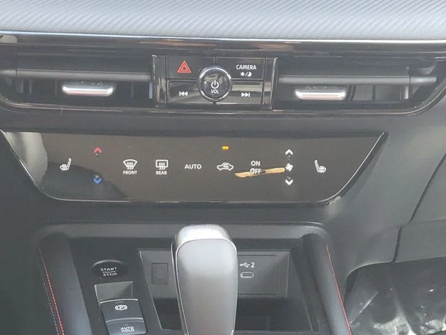 2025 Nissan Kicks SR AWD - Photo 25