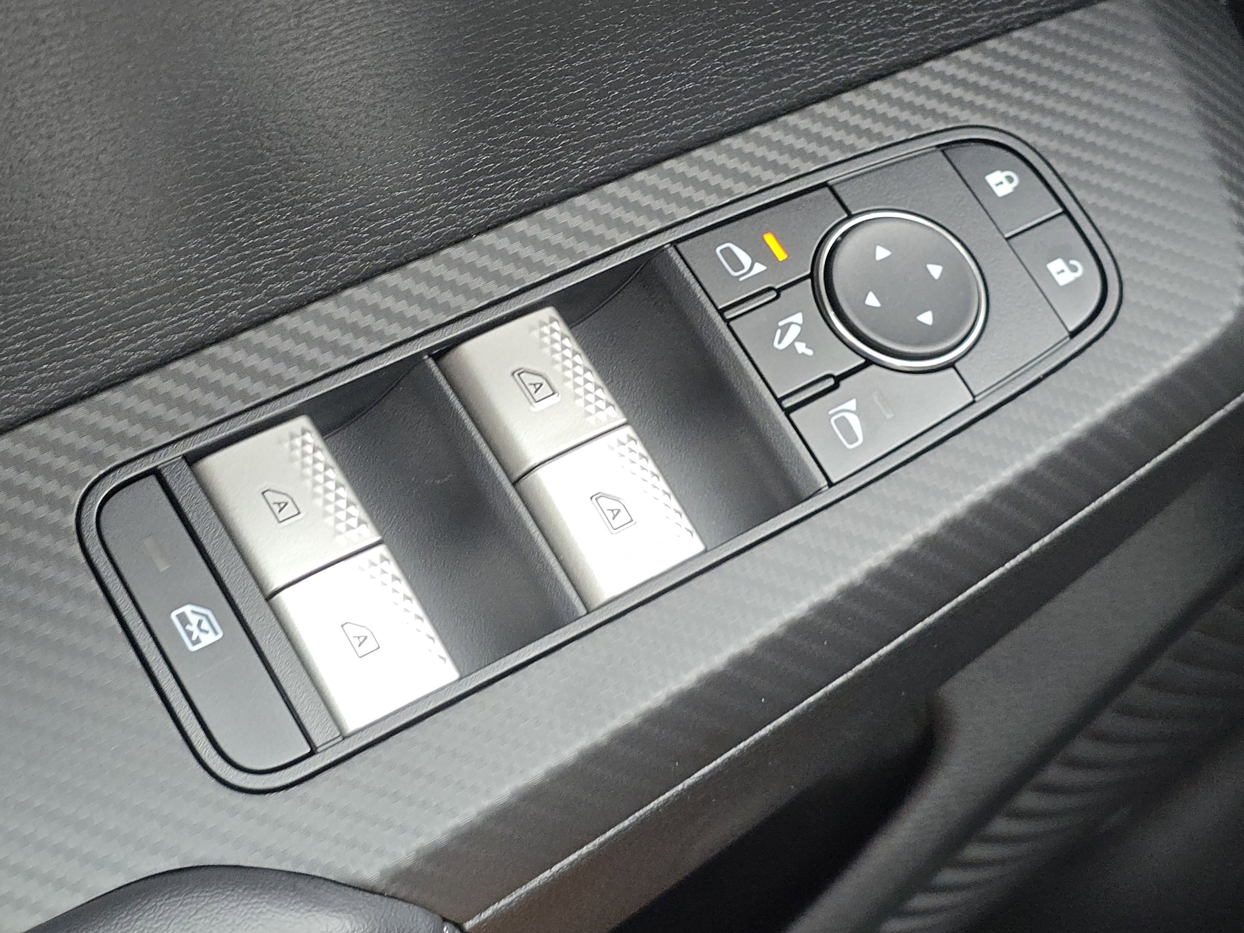 New 2025 Alloy Silver Metallic Mitsubishi SEL image 13