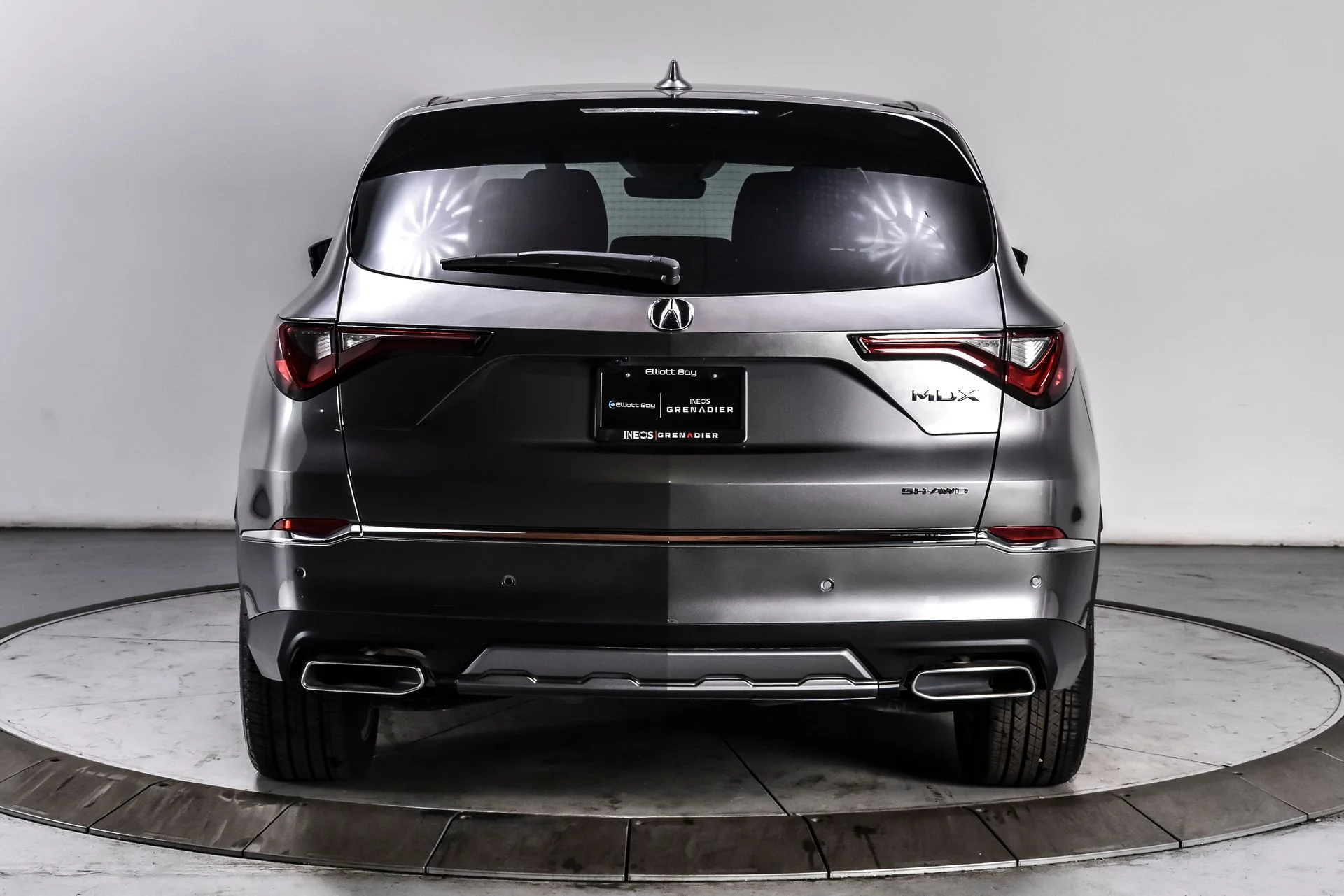Used 2025 Majestic Black Pearl Acura Technology Package image 5
