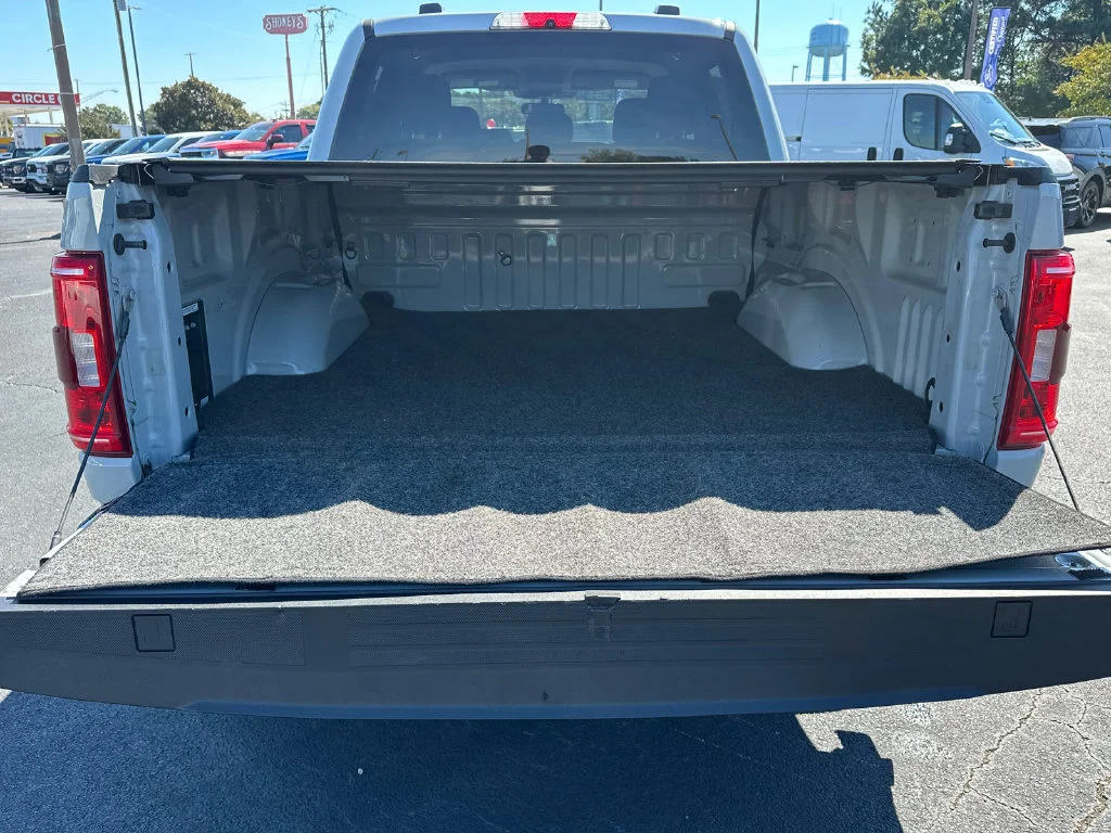 Used 2023 White Ford XLT image 18