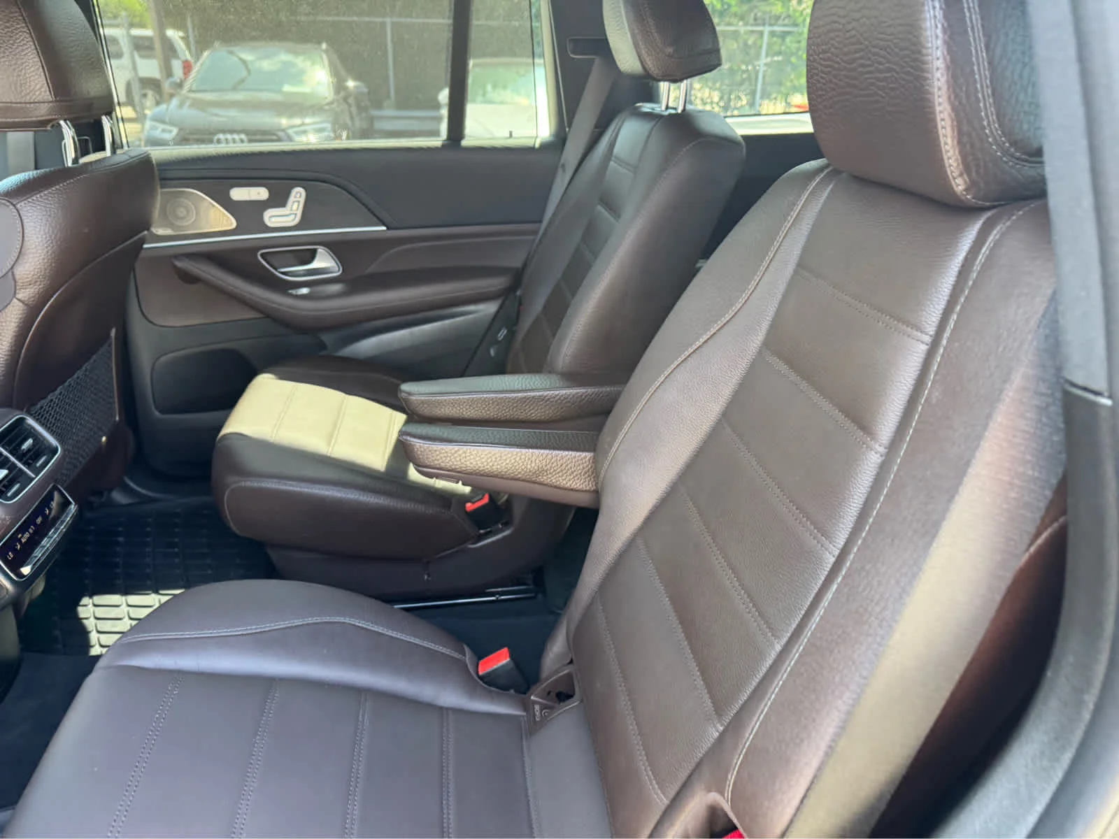 Used 2022 Lunar Blue Metallic Mercedes-Benz GLS 450 image 23