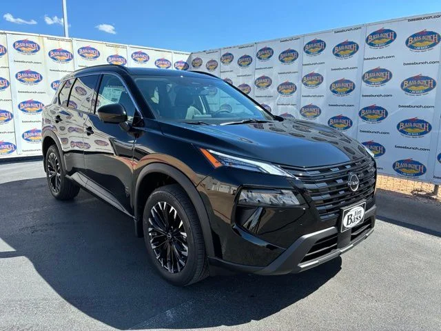Used 2026 Black Nissan Dark Armor image 2