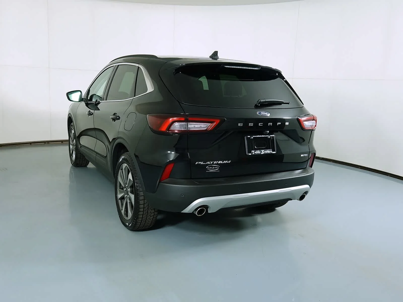 Used 2025 Agate Black Ford Platinum image 5