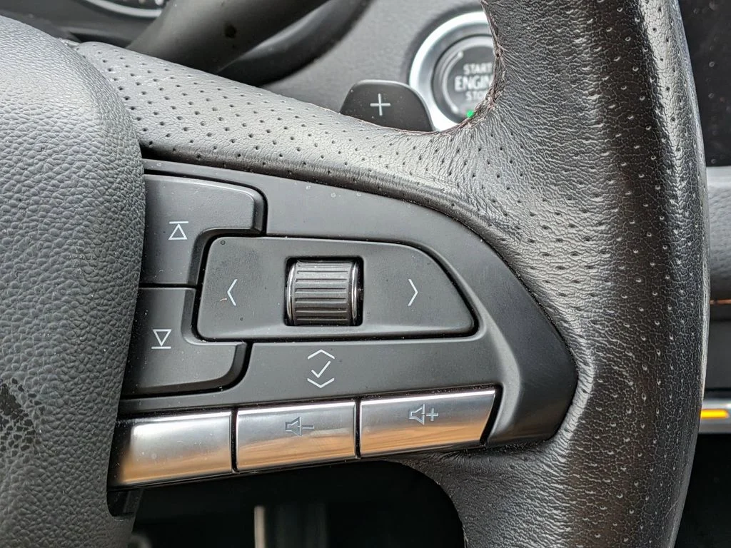 Used 2023 White Cadillac Sport image 17