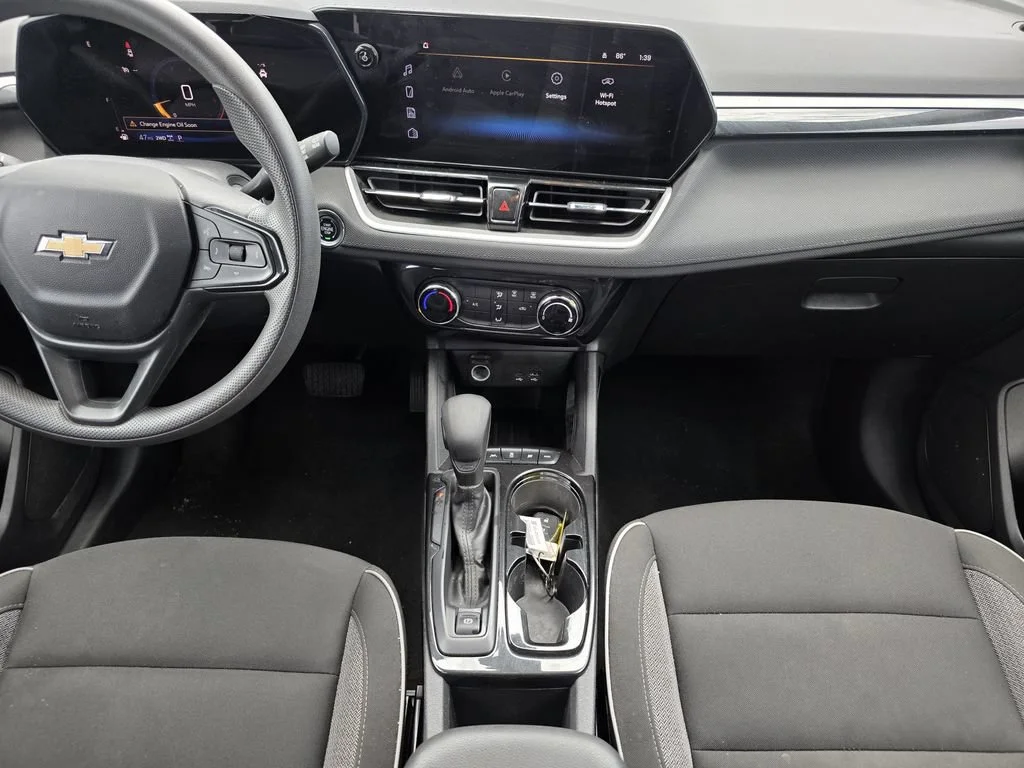Used 2024 Sterling Gray Metallic Chevrolet LT image 17