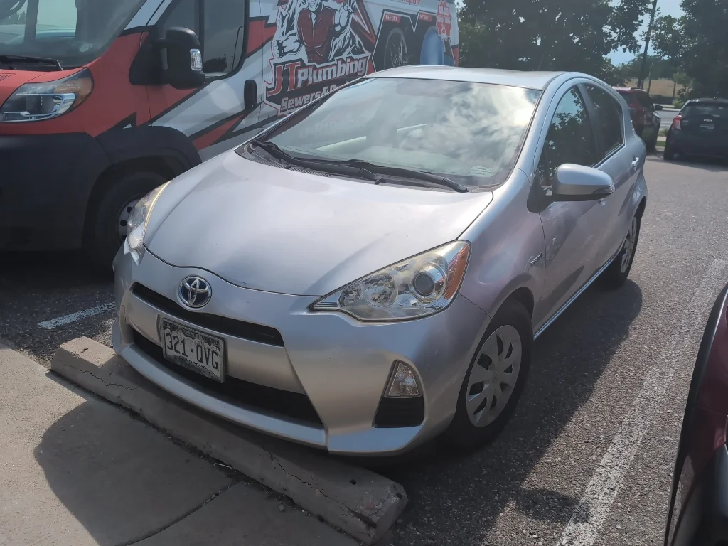 Used 2014 Classic Silver Metallic Toyota One image 1