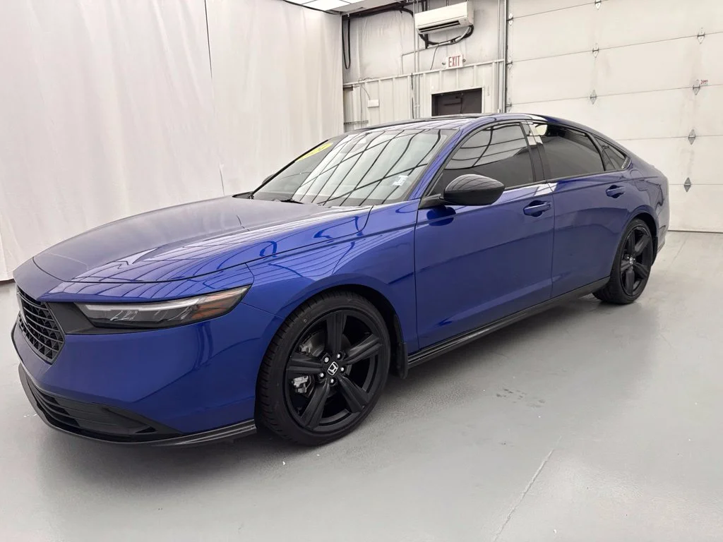 Used 2024 Still Night Pearl Honda Sport-L image 3