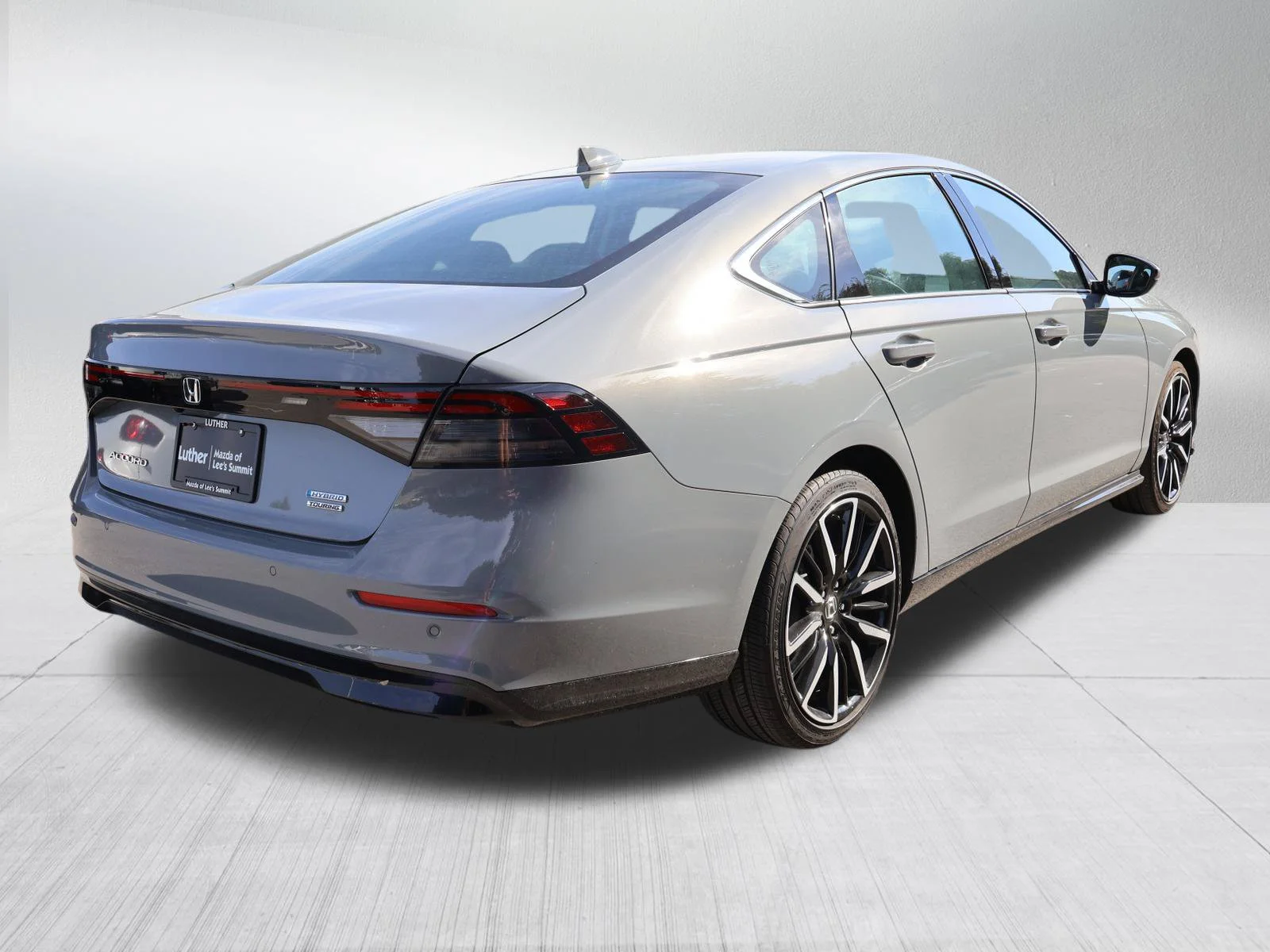 Used 2026 Urban Gray Pearl Honda Touring image 8