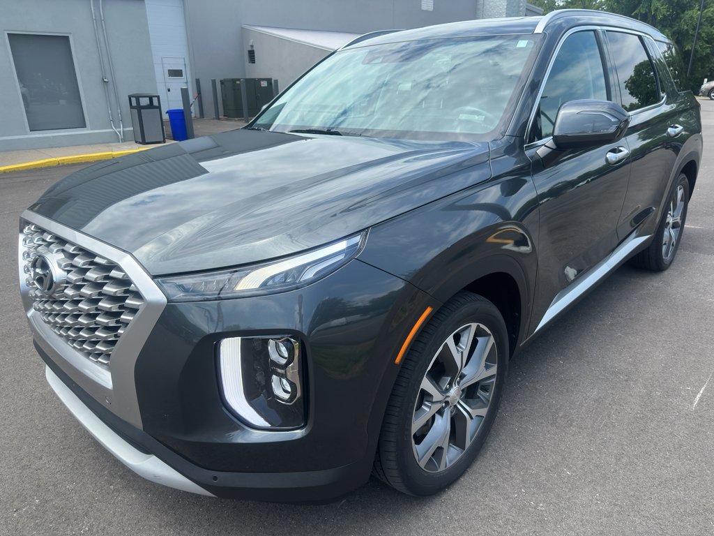 Used 2022 Rainforest Hyundai SEL image 3