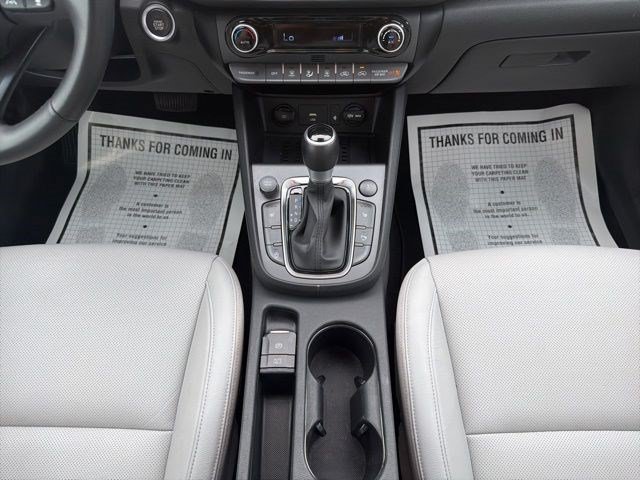 Used 2022 Lunar White Hyundai Limited image 23