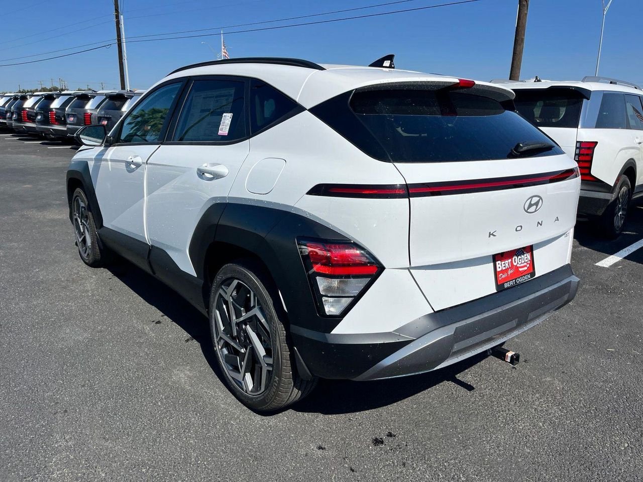 New 2026 White Hyundai SEL Premium FWD image 5