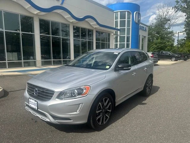 Used 2017 Bright Silver Metallic Volvo T6 Dynamic image 4