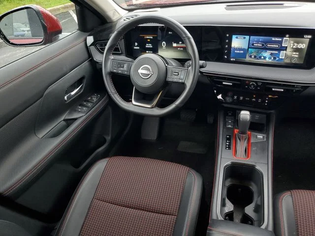 Used 2025 Red Nissan SR image 12