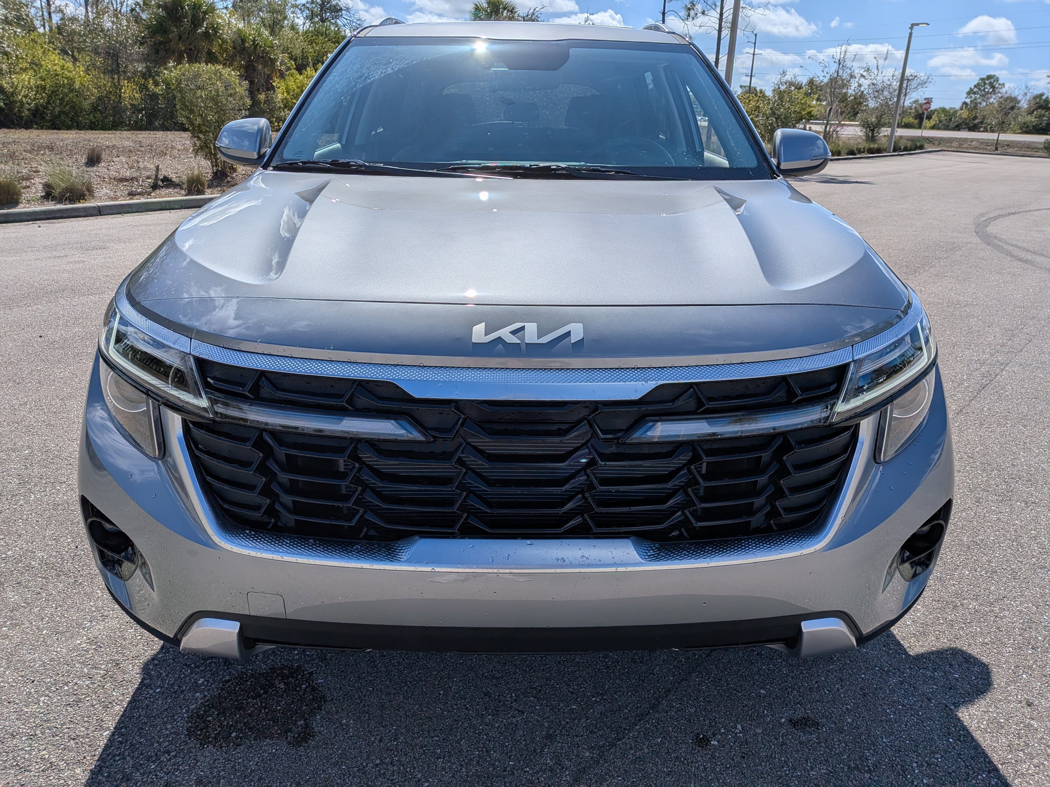 New 2026 Steel Gray Kia EX image 3