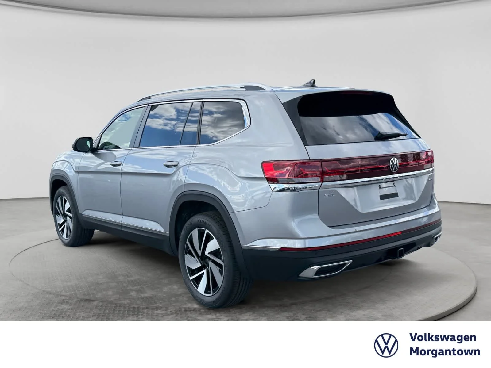 New 2026 Silver Mist Metallic Volkswagen 2.0T SEL image 7