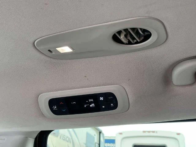 Certified Used 2022 Velvet Chrysler Touring L image 17