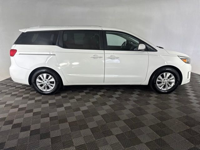 Used 2015 White Kia LX image 6