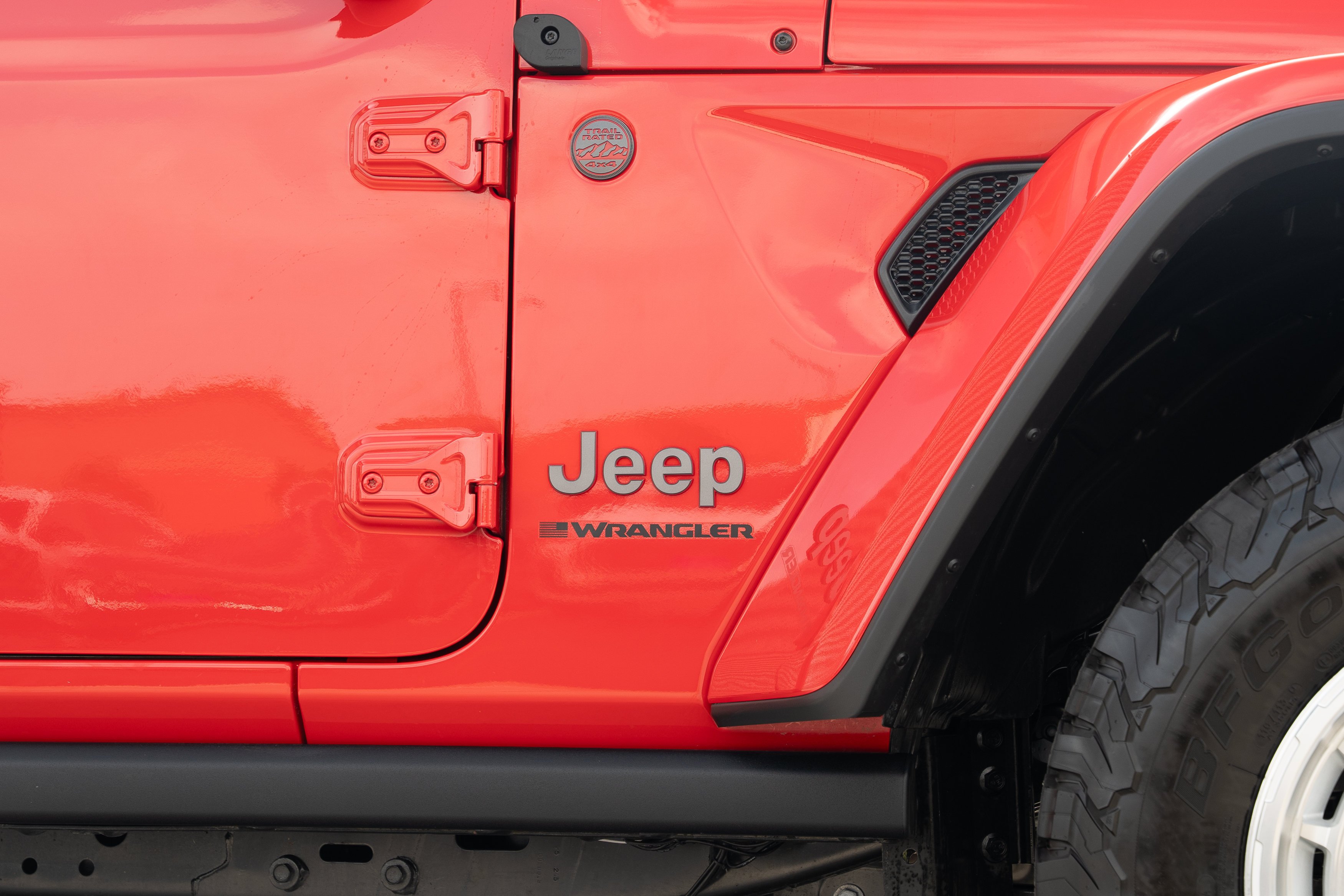 Used 2026 Firecracker Red Clearcoat Jeep Rubicon image 31