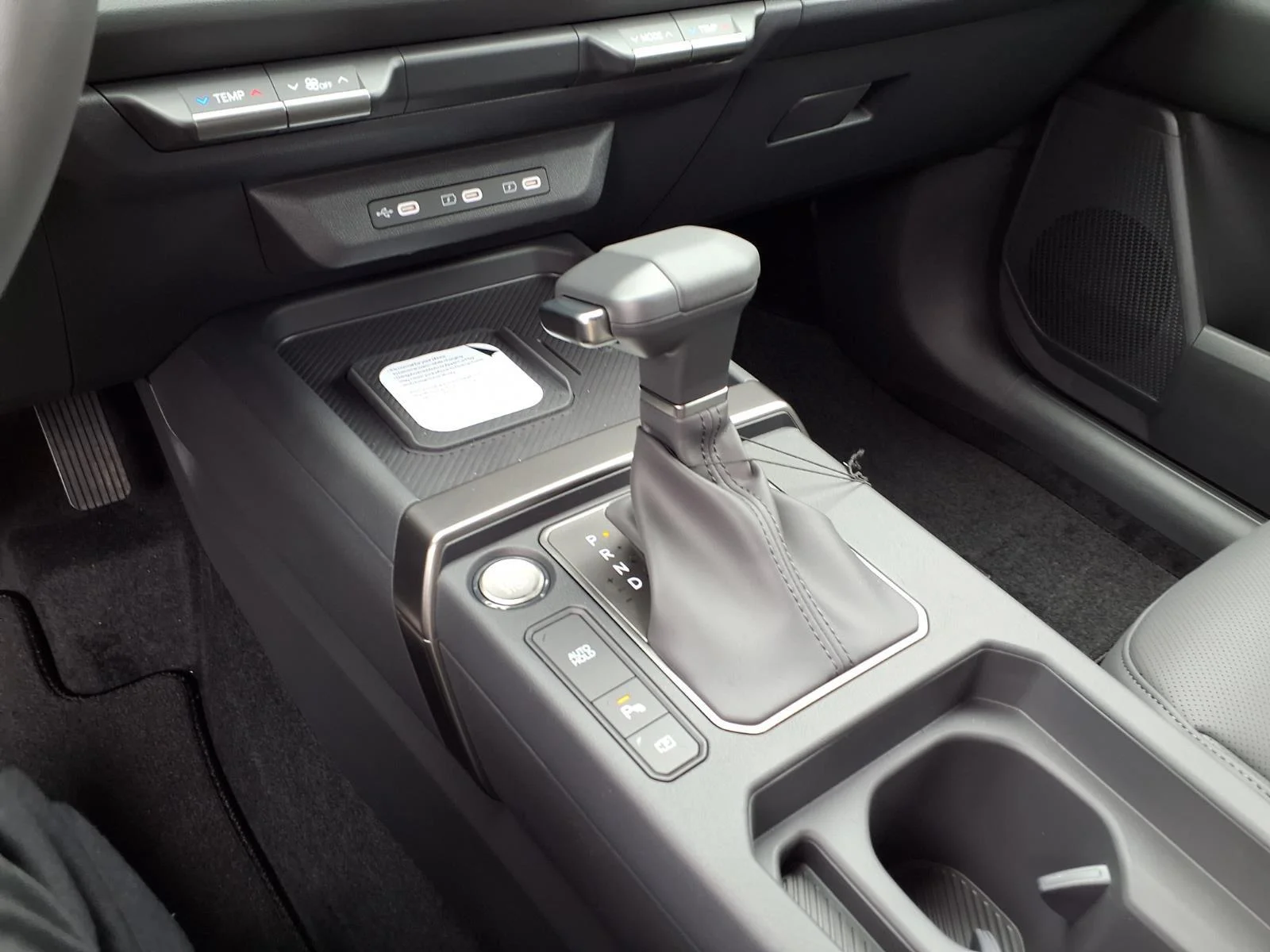 New 2027 Iceberg Green Kia X-Line SX image 5