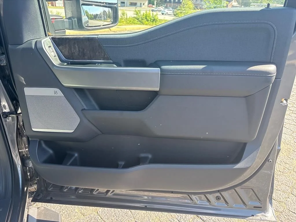 2026 Ford F-350 Super Duty XL - Photo 14