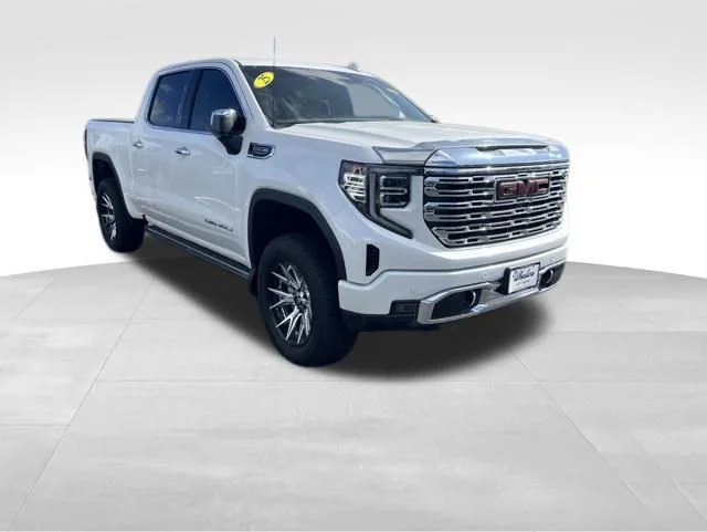 Used 2025 White Frost Tricoat GMC Denali image 46