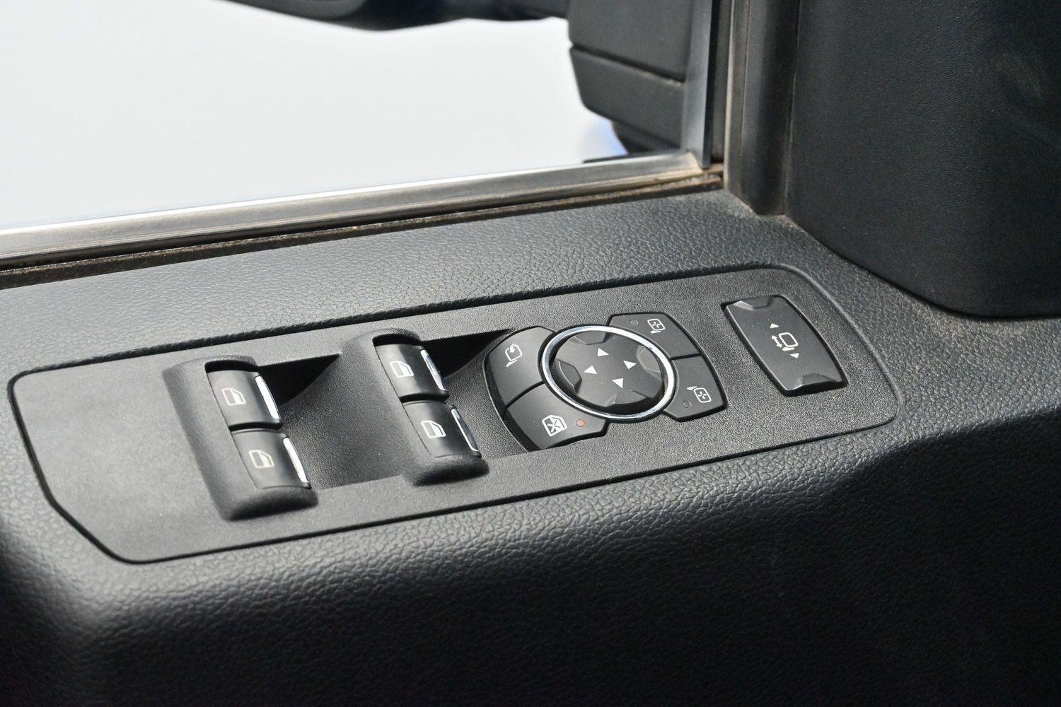 Used 2021 Velocity Blue Ford Platinum image 10