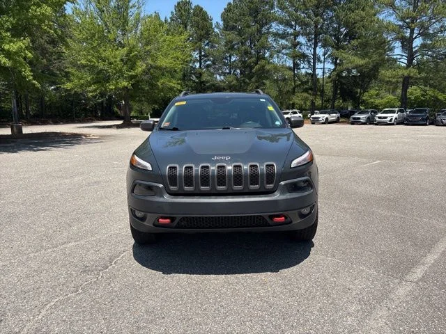 Used 2017 Gray Jeep Trailhawk image 8