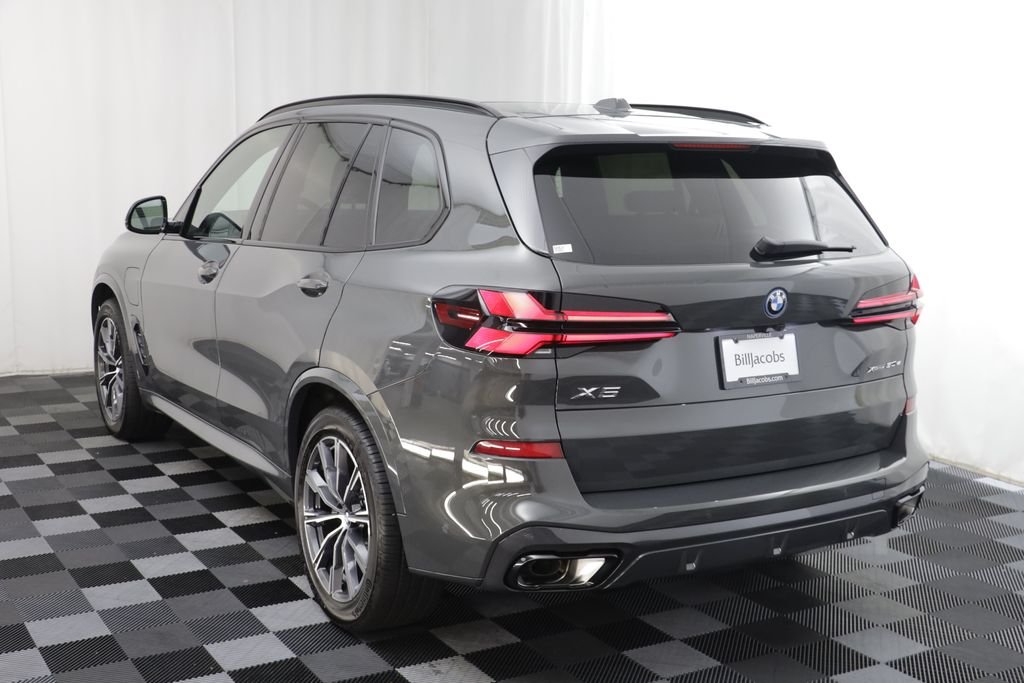 New 2026 Dravit Grey Metallic BMW xDrive50e image 18