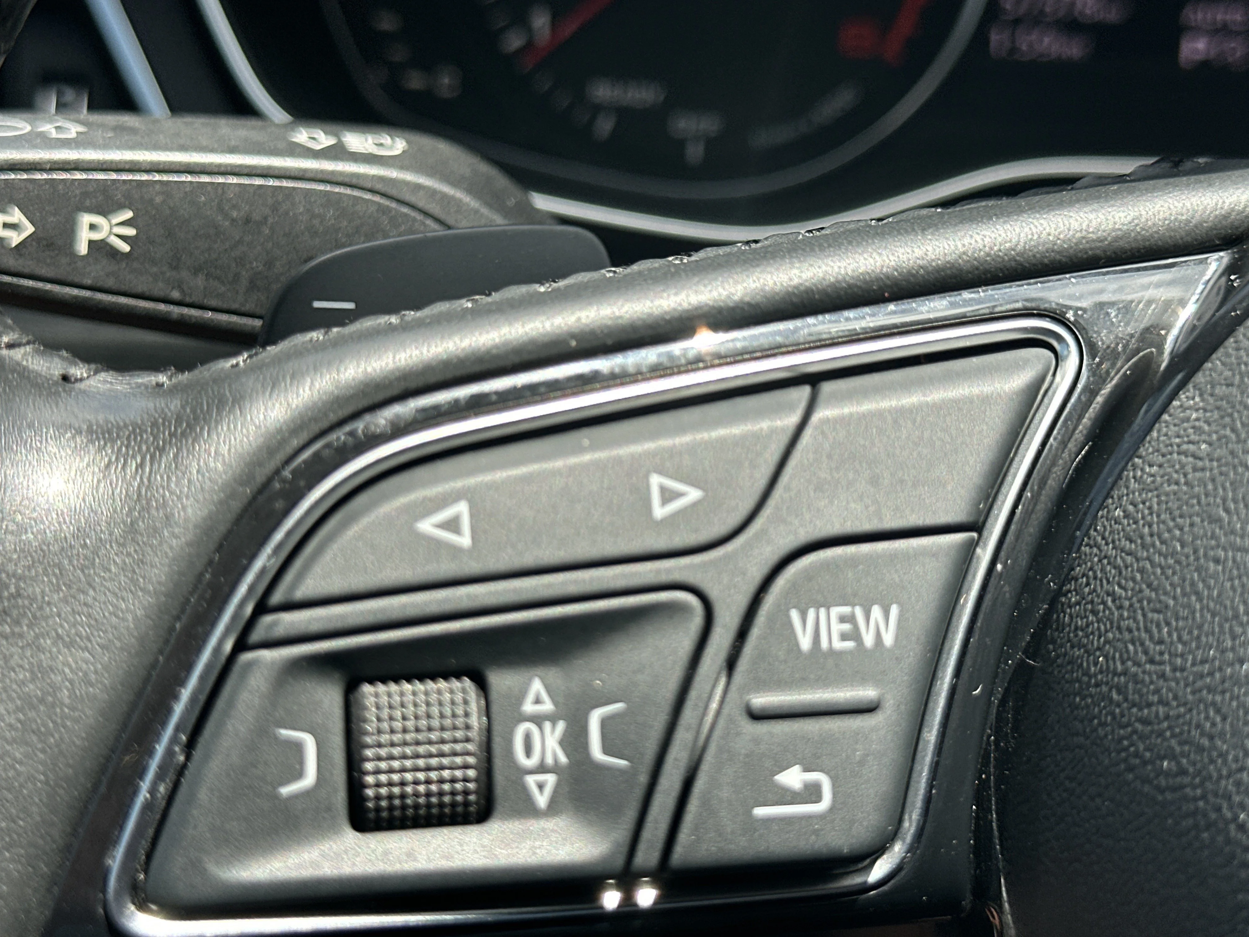 Used 2019 WHITE Audi 2.0T Premium image 24