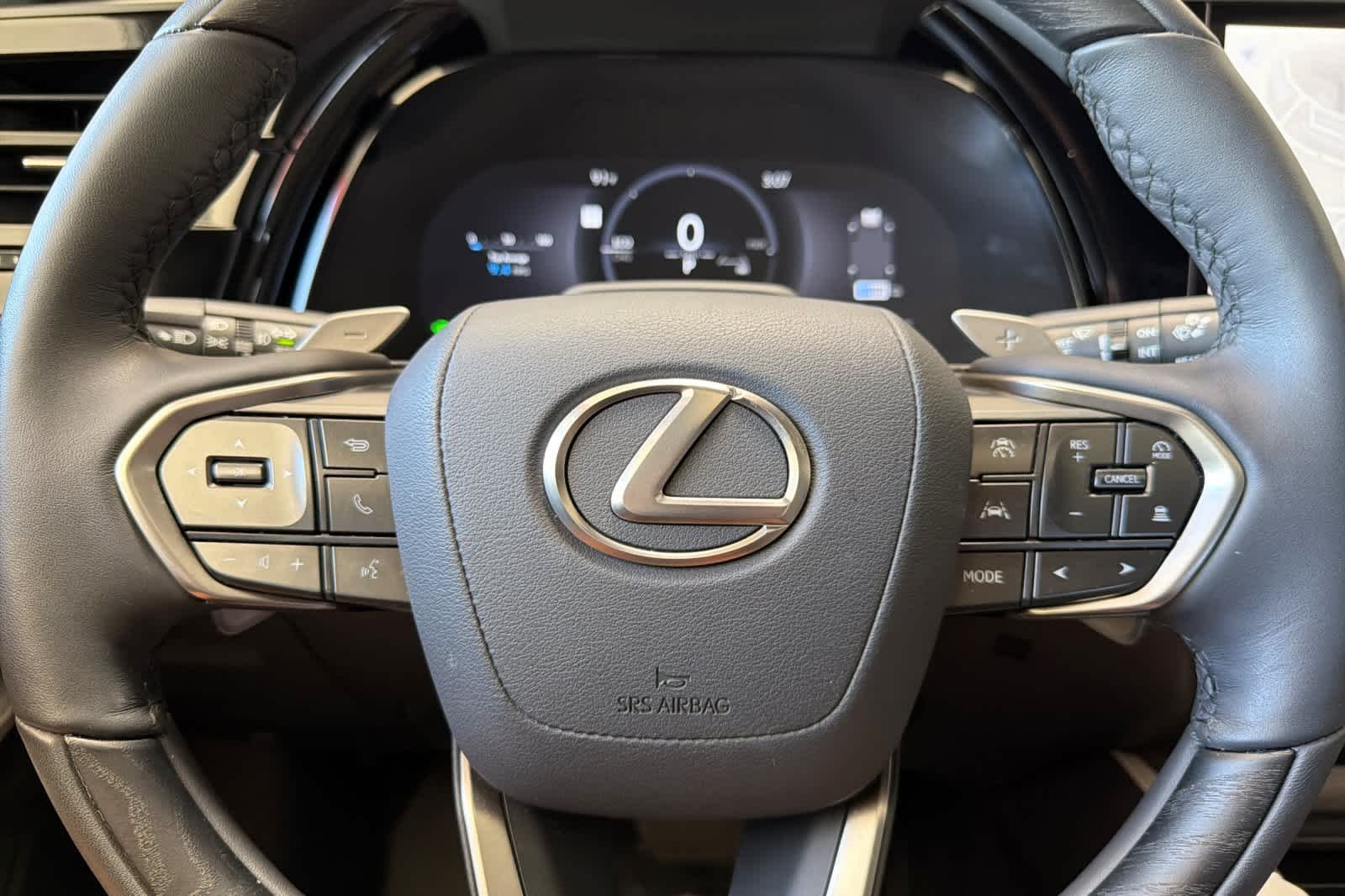 2026 Lexus RX Hybrid 350h - Photo 25