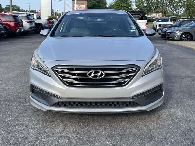 Used 2017 Silver Hyundai Sport image 2