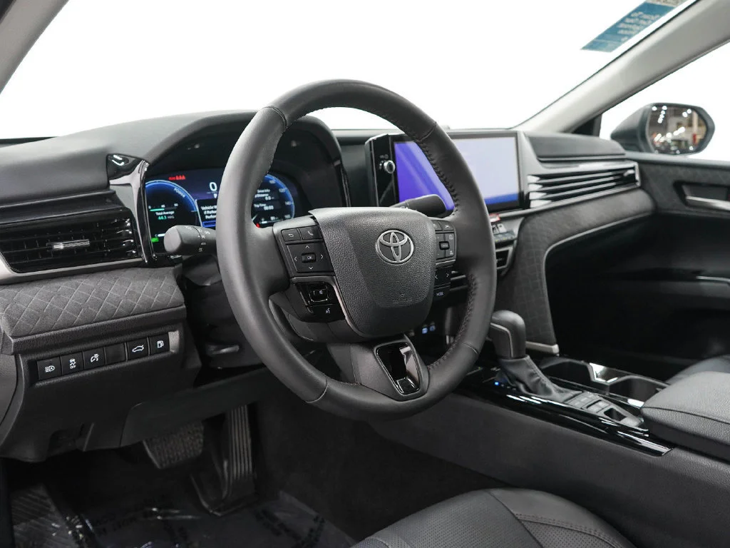 Used 2026  Toyota LE image 21