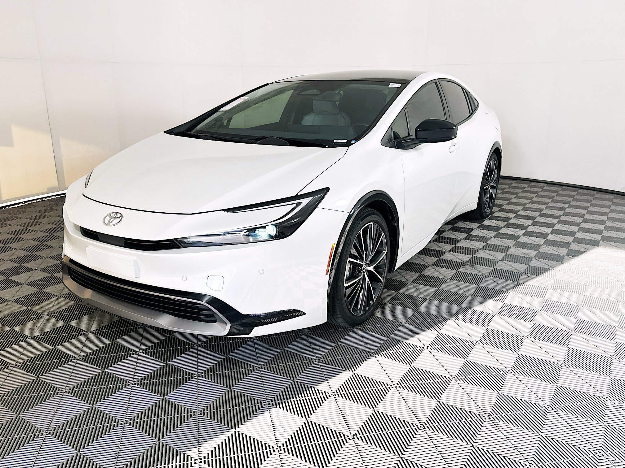 Used 2024 Pearl Toyota Limited image 7