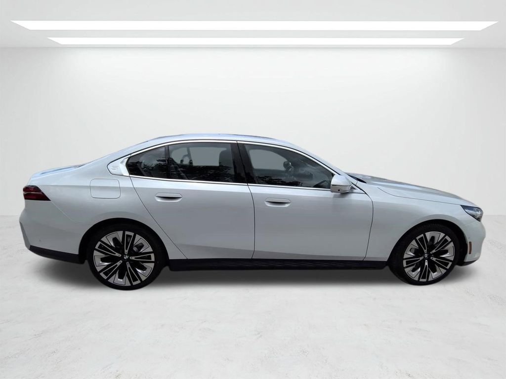 New 2027 Mineral White Metallic BMW 530i image 3