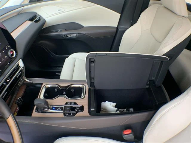 2026 Lexus RX PHEV 450h+ - Photo 21