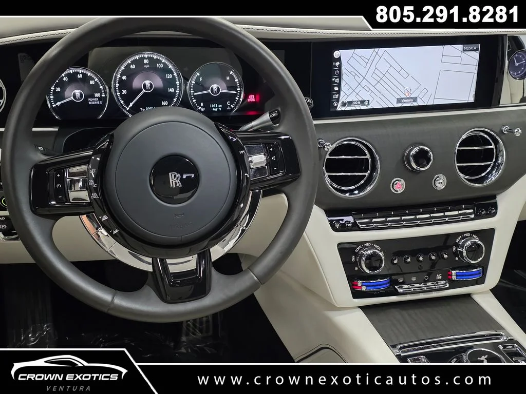 Used 2023 Purple Rolls-Royce Base image 36