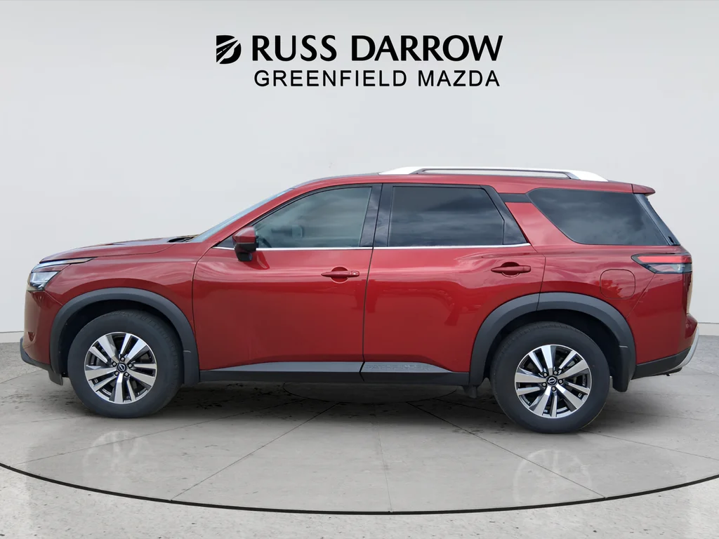 Used 2022 Red Nissan SL image 2