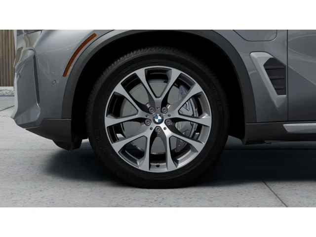 New 2026 Skyscraper Grey Metallic BMW xDrive50e image 7