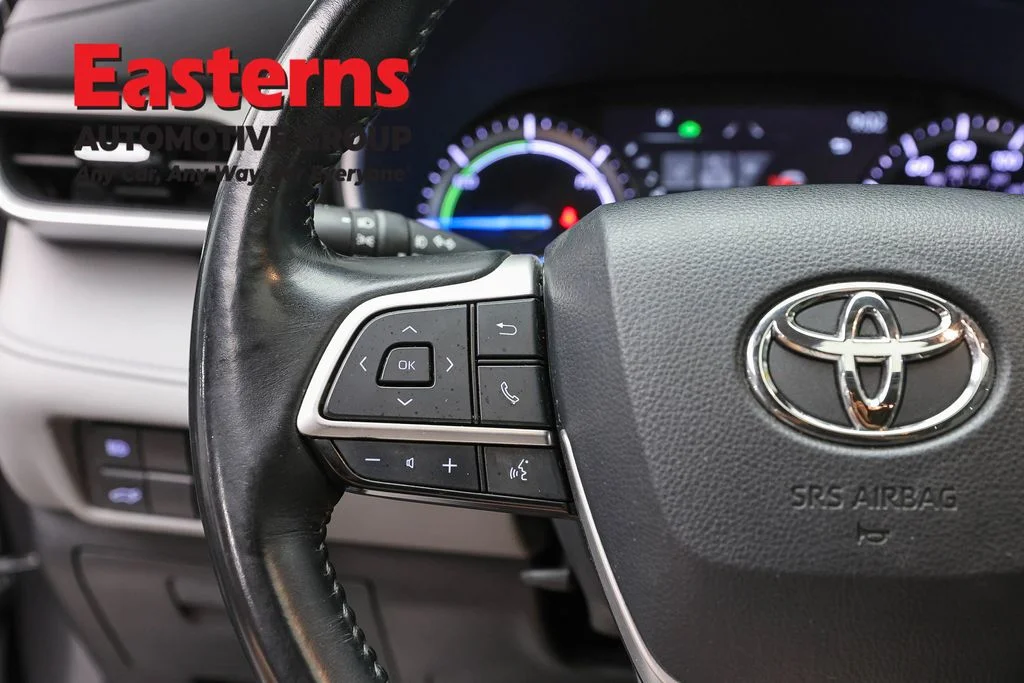 Used 2022 Gray Toyota XLE image 15
