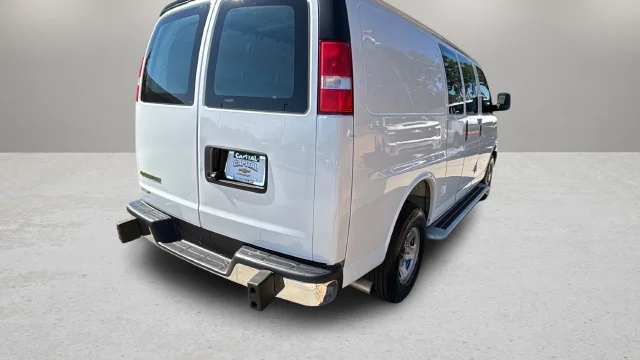 Used 2025 White Chevrolet Work Van image 44