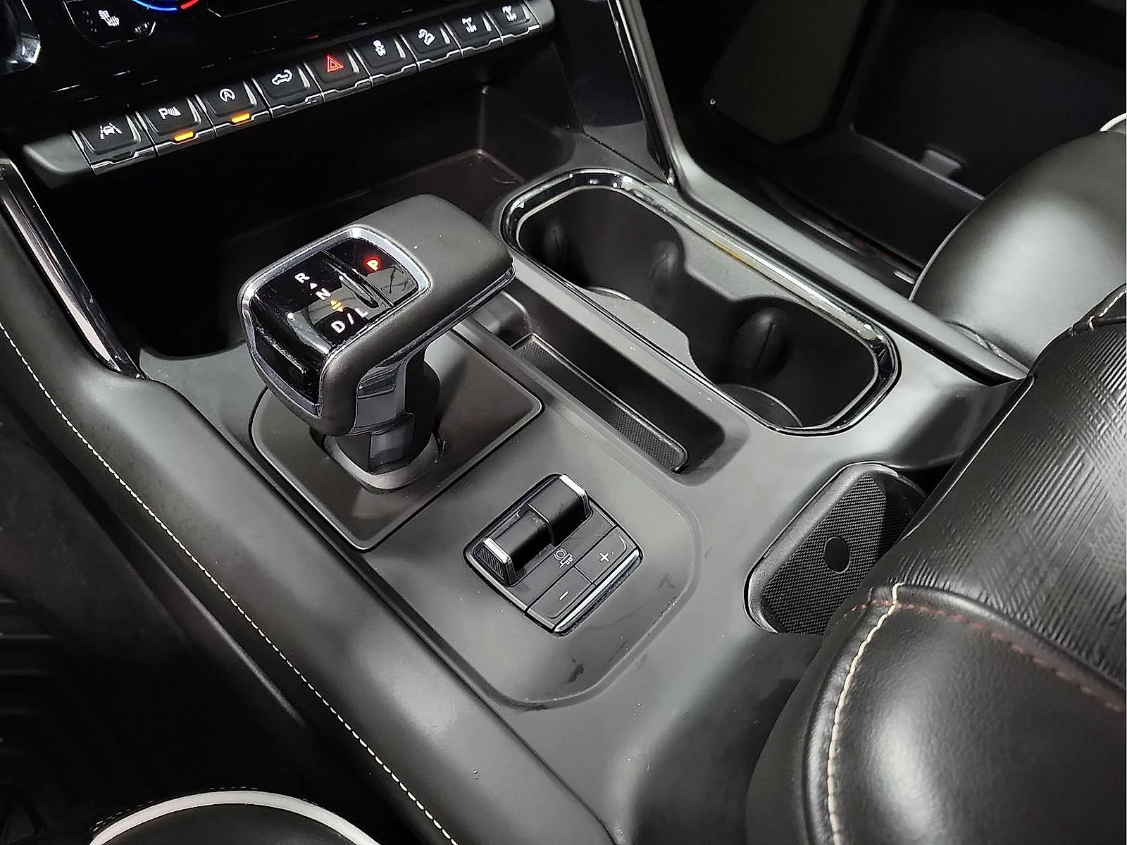 Used 2024 Summit White GMC AT4X image 18