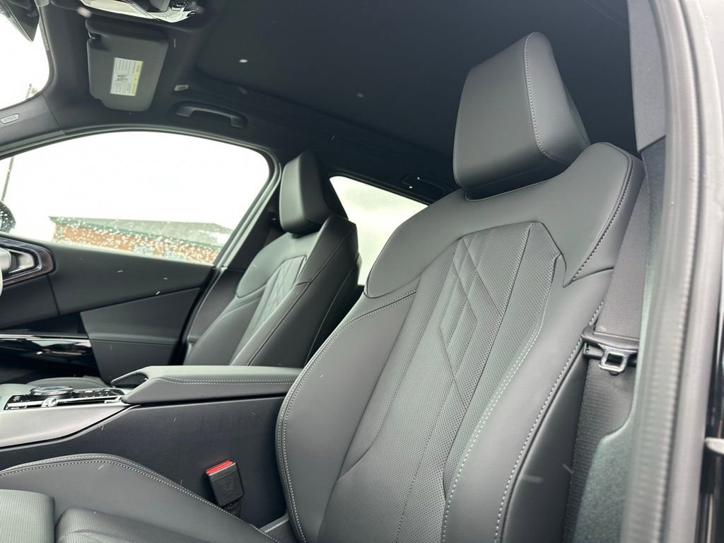 New 2026 Black Sapphire Metallic BMW 30 xDrive image 16