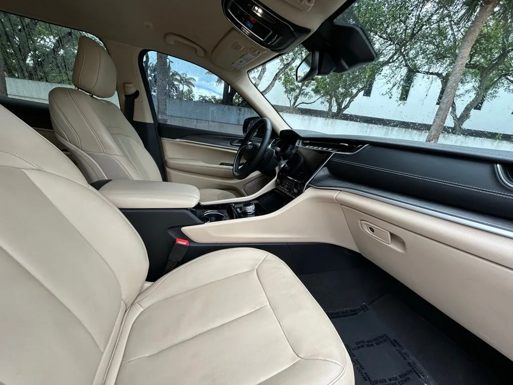 Certified Used 2022 White Jeep Limited image 35