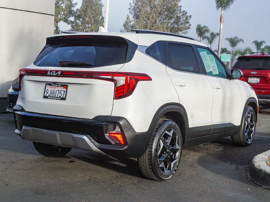Used 2024 White Kia EX image 7