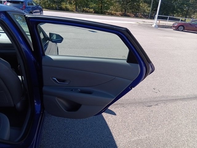 Used 2025 Blue Hyundai SEL Convenience image 27