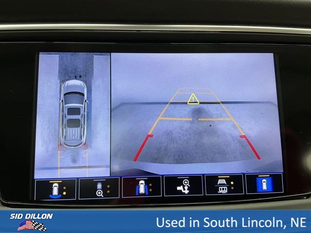 Used 2023 White Frost Tricoat Buick Avenir image 7