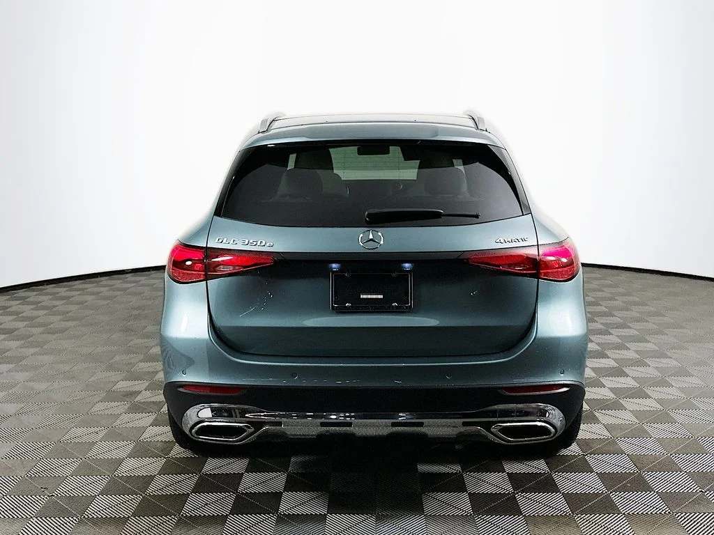 Used 2025 Gray Mercedes-Benz GLC 350e image 6